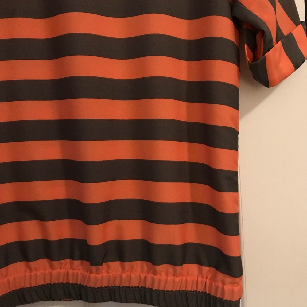 Shirt - Picture 4 of 4
